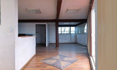 Edificio en Metepec, cerca de estación del tren interurbano México Toluca