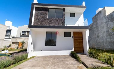 Casa en Venta en Santa Anita, Tlajomulco de Zuñiga, Jalisco.