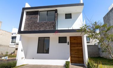 Casa en Venta en Santa Anita, Tlajomulco de Zuñiga, Jalisco.