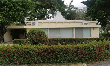 Casa en renta en privada