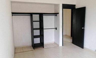 Casa en renta en privada