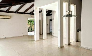 Casa en renta en privada