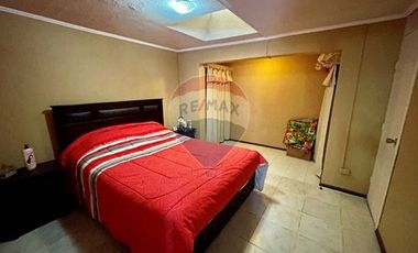 Amplia Casa en Buin