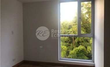 Arriendo apartamento Av. Alberto Mendoza, Bosque Popular El Prado