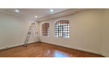 RENTO CASA COMERCIAL PATRIMONIO ARQUITEC 400M2+JARDIN - EL NOGAL