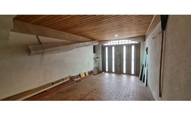 RENTO CASA COMERCIAL PATRIMONIO ARQUITEC 400M2+JARDIN - EL NOGAL