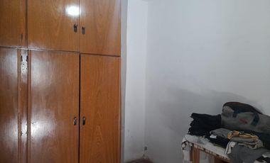 PH en VENTA - CASEROS - 3 amb,  patio y terraza. Sobre avda. San Martín al 3900, Caseros