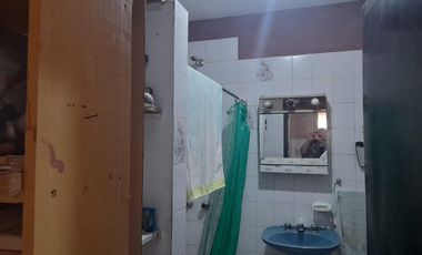 PH en VENTA - CASEROS - 3 amb,  patio y terraza. Sobre avda. San Martín al 3900, Caseros