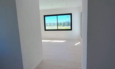 Casa al Rio en Naudir en Venta y Alquiler Anual con 4 habitaciones