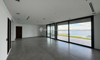 Casa en Alquiler a la laguna en Marinas en Puertos de Escobar