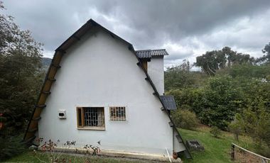 VENTA de CASA LOTE en LA CALERA