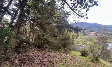 VENTA de CASA LOTE en LA CALERA