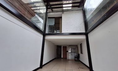 ARRIENDO de CASA COMERCIAL en BOGOTA