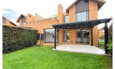 Hacienda Fontanar casa con pérgola para BBQ en renta