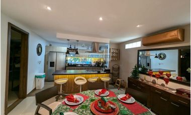 Se vende casa en Ciudad Jardin , remodelada