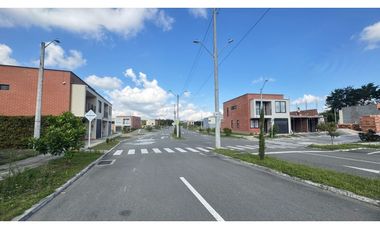 Casa para estrenar en unidad abierta en el Carmen de viboral LDC