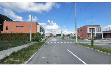 Casa para estrenar en unidad abierta en el Carmen de viboral LDC