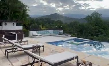 Exclusiva Casa En Venta En Piedra Real - Anapoima