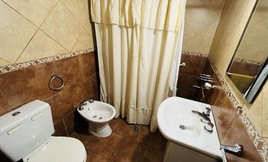 VENTA PH TIPO CASA 3 AMB AL FRENTE CON COCHERA!