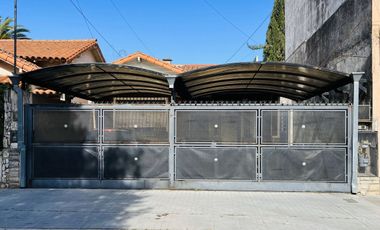 VENTA PH TIPO CASA 3 AMB AL FRENTE CON COCHERA!