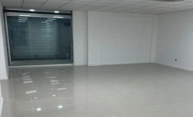 Local Comercial en Arriendo en las condes 7900