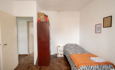 VENTA DPTO ZONA TRIBUNALES DE 3 DORM CON COCHERA
