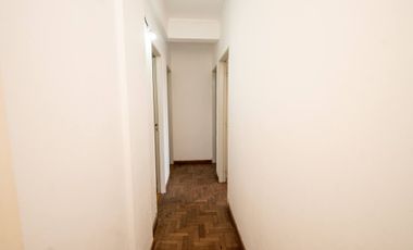 VENTA DPTO ZONA TRIBUNALES DE 3 DORM CON COCHERA