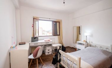 VENTA DPTO ZONA TRIBUNALES DE 3 DORM CON COCHERA