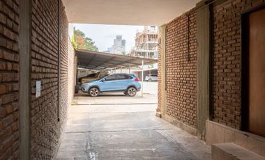 VENTA DPTO ZONA TRIBUNALES DE 3 DORM CON COCHERA