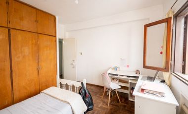 VENTA DPTO ZONA TRIBUNALES DE 3 DORM CON COCHERA