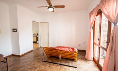 VENTA DPTO ZONA TRIBUNALES DE 3 DORM CON COCHERA
