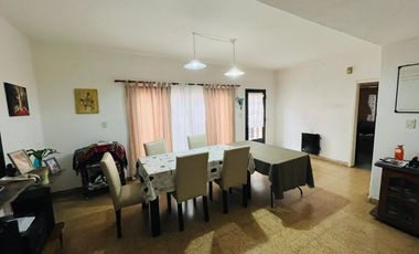 CASA 3 AMBIENTES VENTA LLAVALLOL