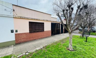 CASA 3 AMBIENTES VENTA LLAVALLOL
