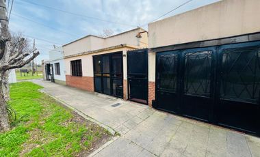 CASA 3 AMBIENTES VENTA LLAVALLOL