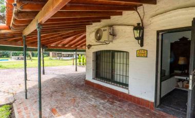 Venta Casa quinta c/pileta, quincho La Lonja Pilar