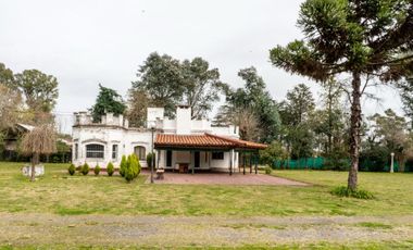 Venta Casa quinta c/pileta, quincho La Lonja Pilar
