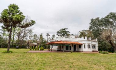 Venta Casa quinta c/pileta, quincho La Lonja Pilar