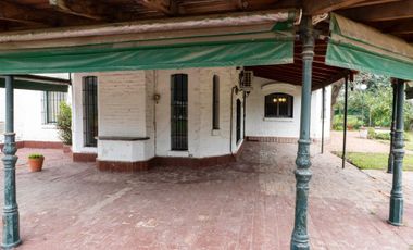 Venta Casa quinta c/pileta, quincho La Lonja Pilar