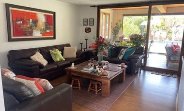 CASA 4 D + ESCRITORIO + SERVICIO COLEGIOS LINCOLN Y DUNA