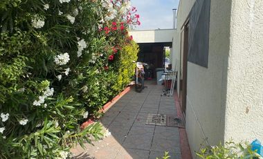 CASA 4 D + ESCRITORIO + SERVICIO COLEGIOS LINCOLN Y DUNA