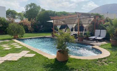 CASA 4 D + ESCRITORIO + SERVICIO COLEGIOS LINCOLN Y DUNA