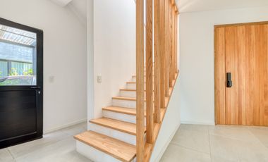Casa en Alquiler a la laguna con 5 habitaciones en Marinas Puertos Escobar
