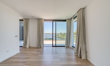 Casa en Alquiler a la laguna con 5 habitaciones en Marinas Puertos Escobar