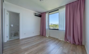 Casa en Alquiler a la laguna con 5 habitaciones en Marinas Puertos Escobar