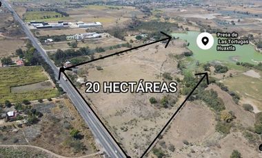 Terreno en Venta a 15 Minutos de La Venta del Astillero Jalisco Pie de Carretera