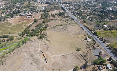 Terreno en Venta a 15 Minutos de La Venta del Astillero Jalisco Pie de Carretera