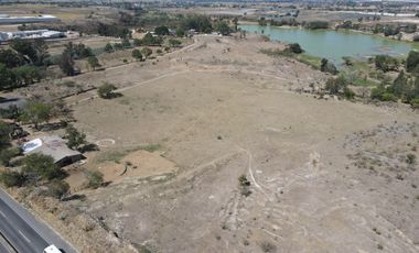 Terreno en Venta a 15 Minutos de La Venta del Astillero Jalisco Pie de Carretera