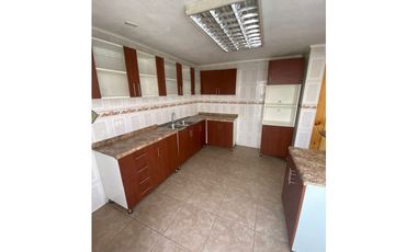 SE VENDE CASA EN VILLA ALEMANA TRONCOS VIEJOS