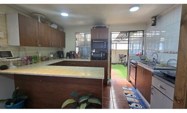 SE VENDE CASA EN  VILLA ALEMANA ALCALDE ALEJANDRO PERALTA