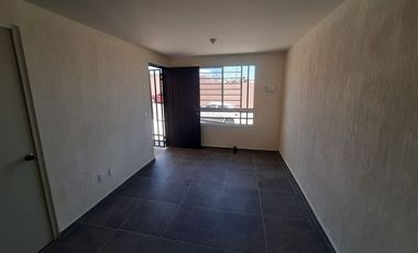 Se vende casa duplex LIBRE DE GRAVAMEN en Vista California, El Salto, Jalisco, C.P. 45685